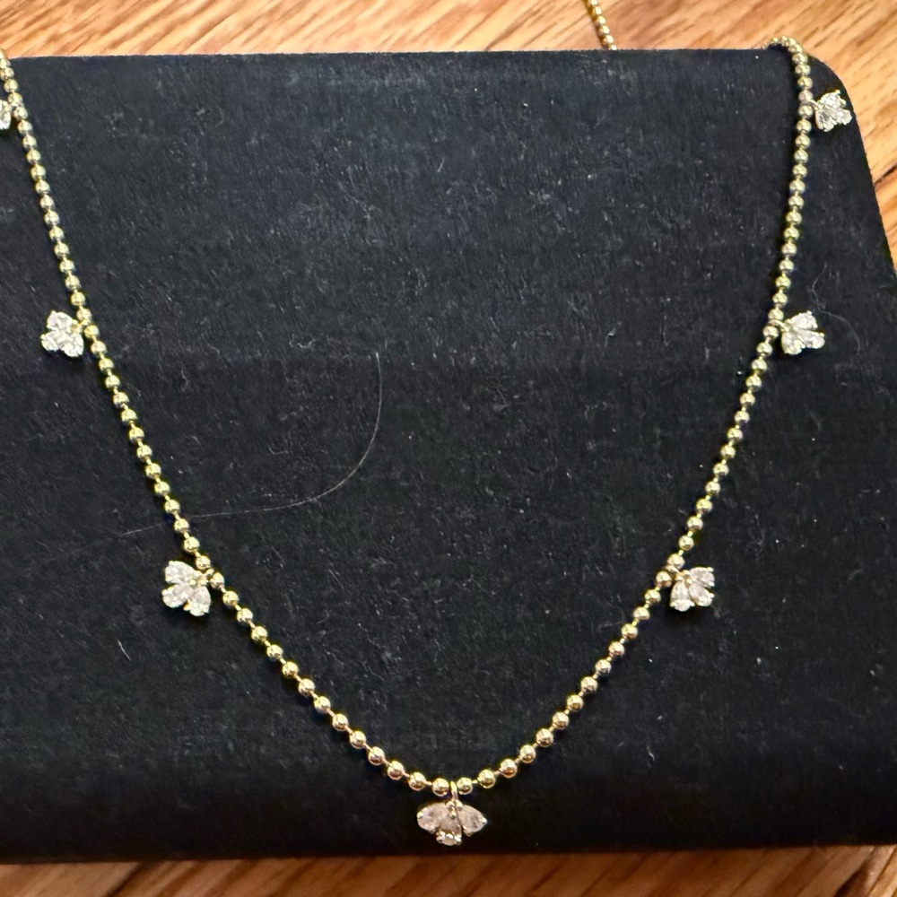 Diamond Clover Station Necklace – 14K Yellow Gold – Approx. 0.20 TCW - Picture 2 of 8